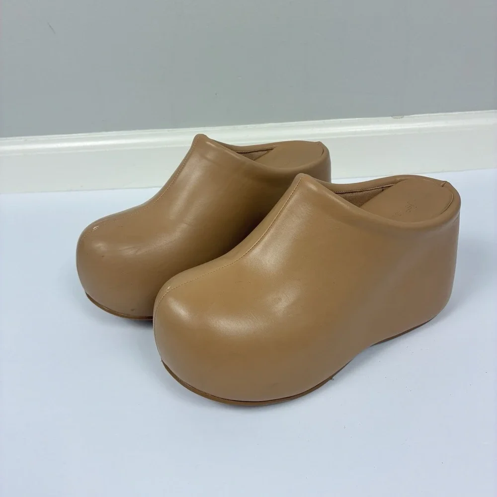 Mod Jeffrey Campbell Cloggin Tan Platform Mule Clogs 7.5 Comic-Con Costume Anime